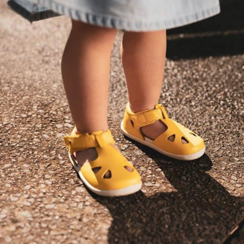 Kids Barefoot Shoes – the theory behind the trend